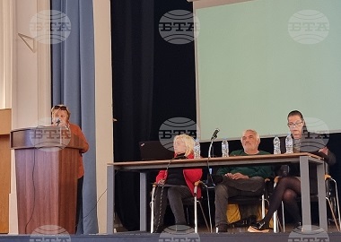 Проблема с насилието над жени обсъдиха преподаватели от УНСС на научен форум